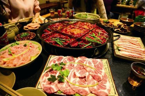 巴渝煙火味，火鍋與飲品的冰火之歌