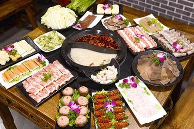 重慶崽兒火鍋加盟投資解析 2021年燜鍋項目投資不高，開店更輕松